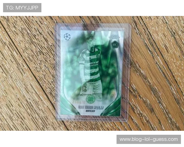 足球球星卡一千元价值分析及其收藏市场潜力探讨